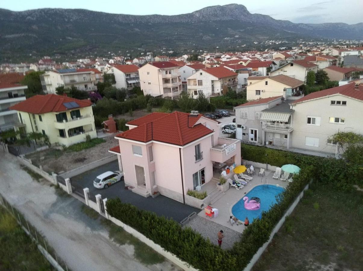 Villa Giulietta Kastela Exterior photo